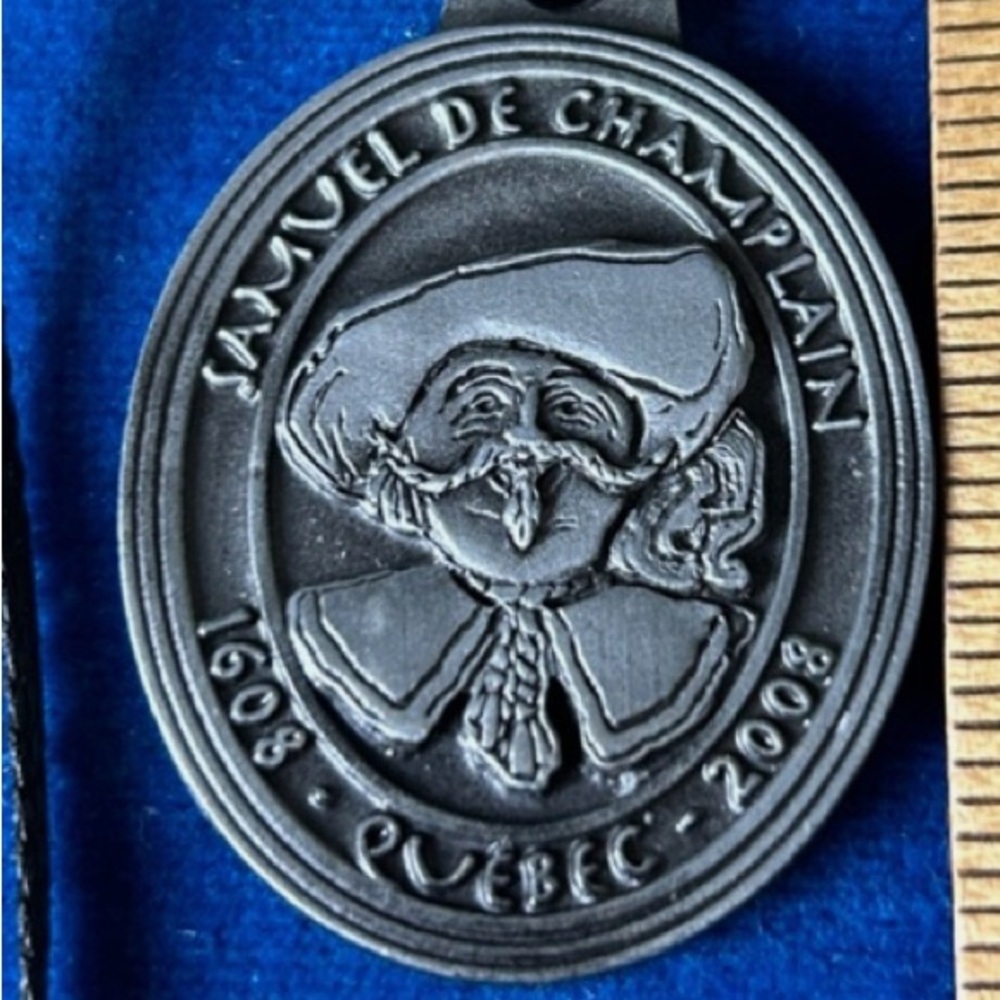 Samuel de Champlain Keychain Fete de la Nouvelle France 2008 Quebec Pewter